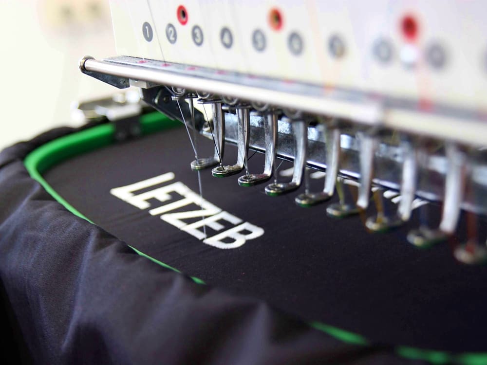Machine embroidery on knitwear